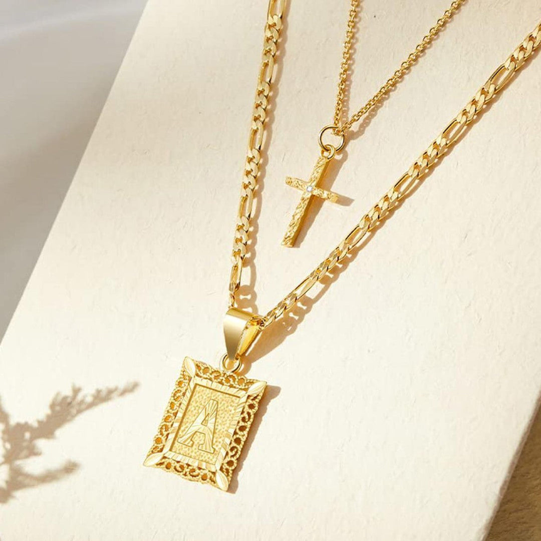 Skanto | 14k Initial Halskjede + GRATIS Kors Halskjede