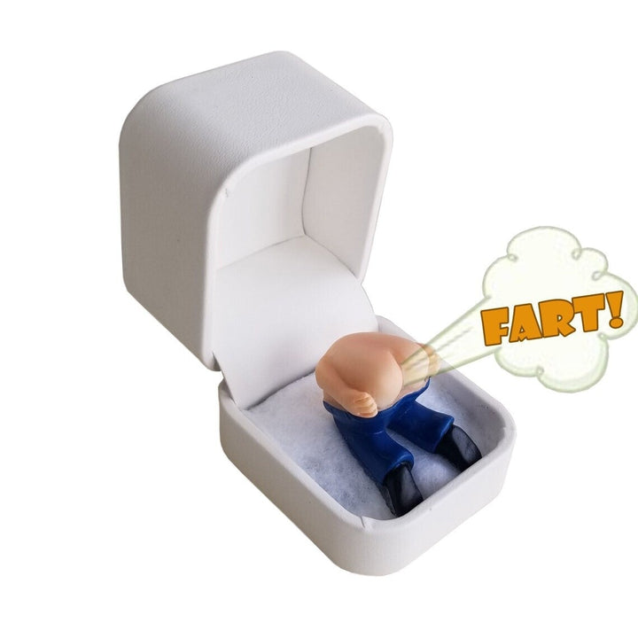 Skanto | Farting Butt Forlovelsesring Boks