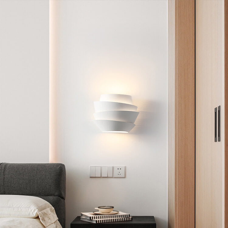 Skanto | Skandinavisk Vegglampe med Dobbel Lyspunkt - NordGlow