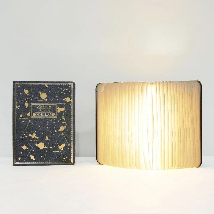 Skanto | Belyst Eventyrbok Minimalistisk LED Lampe