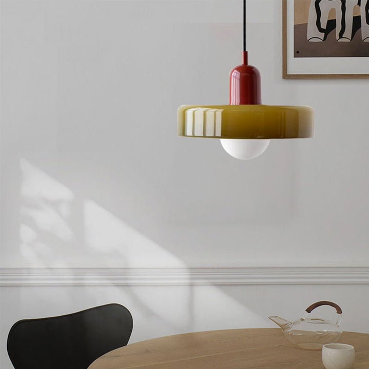 Skanto | Bauhaus Farget Glasspendellampe for Moderne Interiører