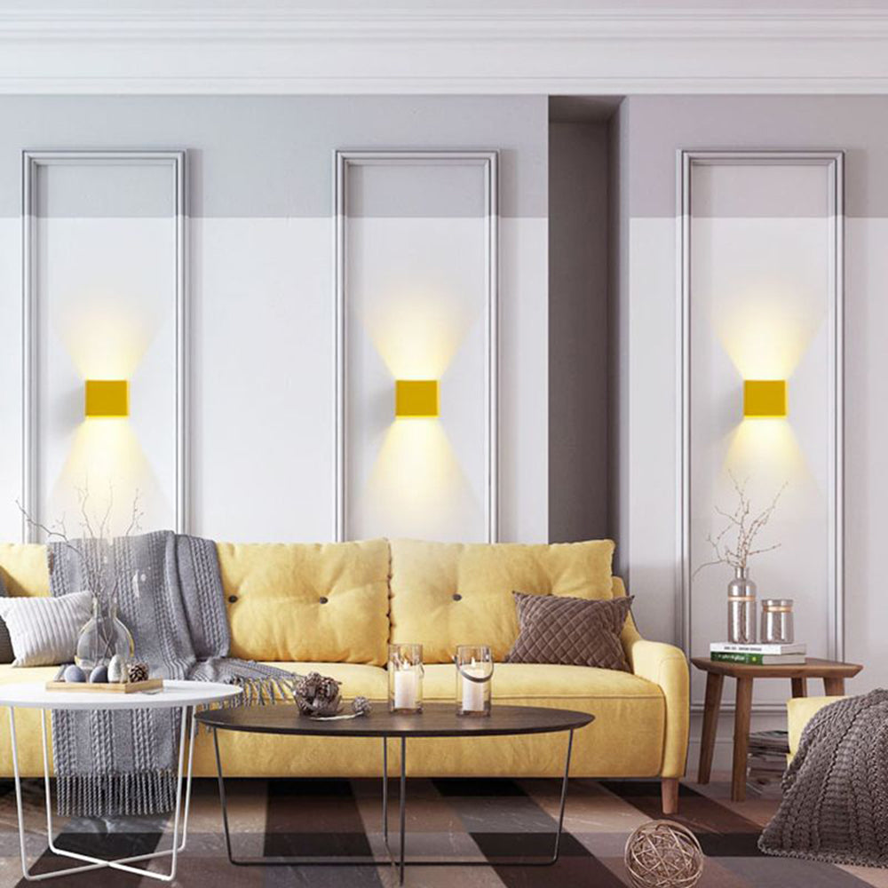 LumiBox - Firkantet LED Vegglampe | Modern Design i Svart, Hvit og Grønn for Soverom og Stue | Skanto