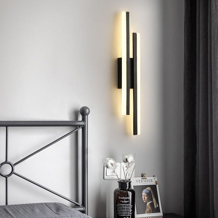 Skanto | LED-Wandleuchte | Modernes Design aus Acryl und Metall
