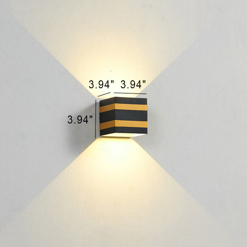 Utendørs minimalistisk firkantet kube aluminiums vanntett LED vegglampe | Skanto