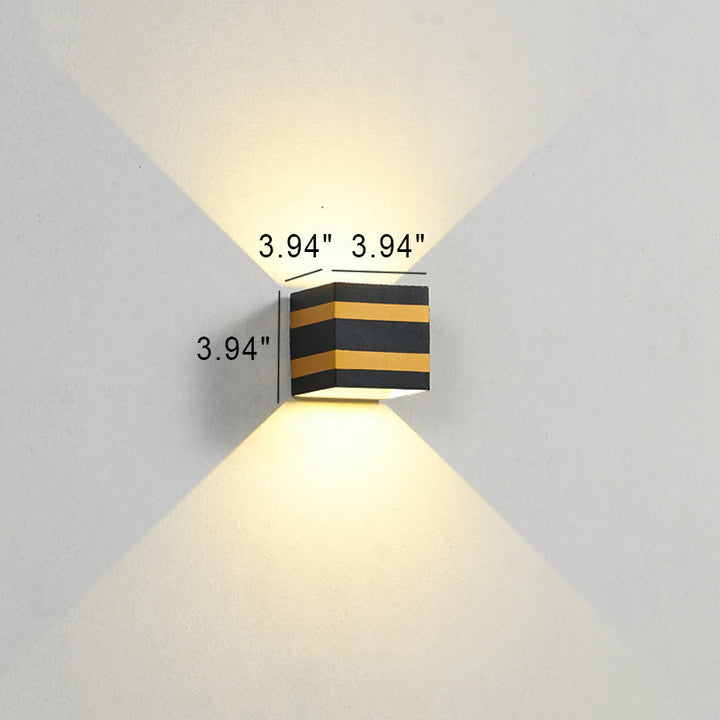 Utendørs minimalistisk firkantet kube aluminiums vanntett LED vegglampe | Skanto