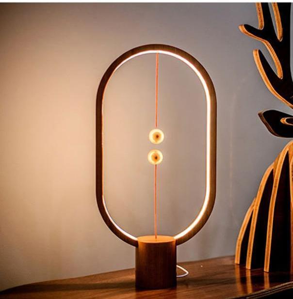 Tao - Moderne Nordisk Magnetisk Balans LED Lampe | Skanto