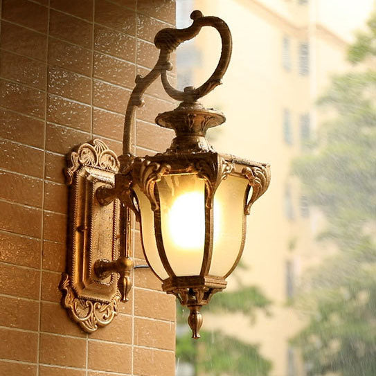 Europeisk Retro Aluminium Glass Utskåret Lantern 1-Lys Utendørs Vanntett Vegglampe | Skanto