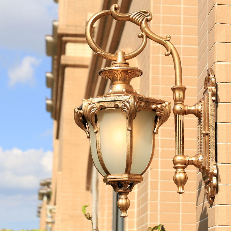 Europeisk Retro Aluminium Glass Utskåret Lantern 1-Lys Utendørs Vanntett Vegglampe | Skanto