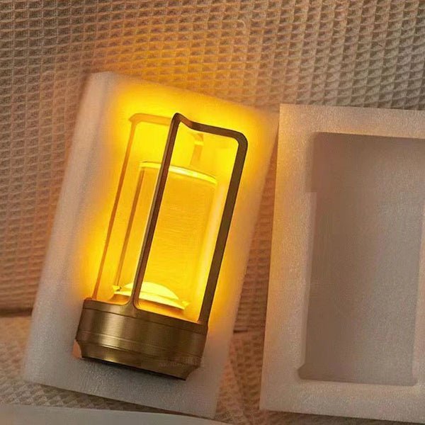 Retro Lampe - Elegant Belysning - Tidless Stil | Skanto