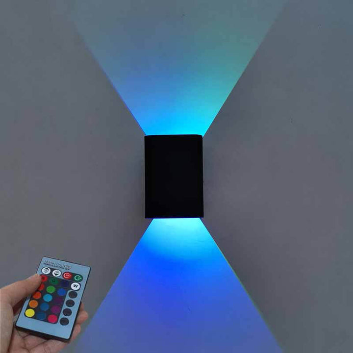 Skanto | Moderne firkantet aluminium LED RGB vegglampe