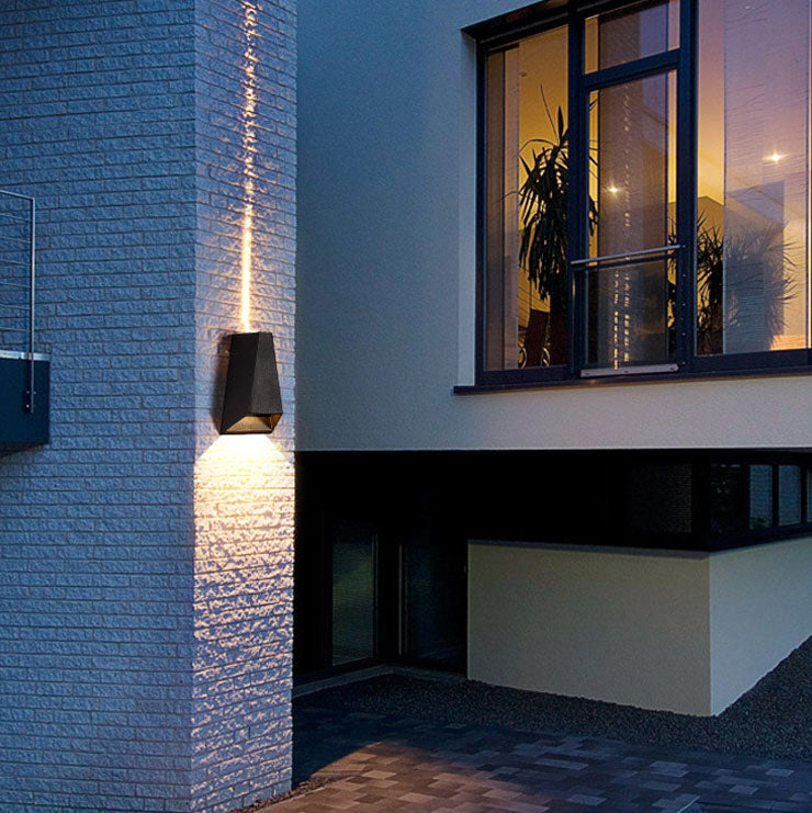Utendørs moderne søylegeometri LED vanntett vegglampe | Skanto