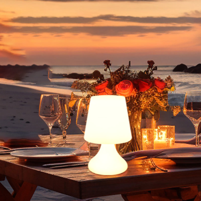 Moderne minimalistisk PE-koppform USB LED bordlampe nattlys for utendørs patio | Skanto