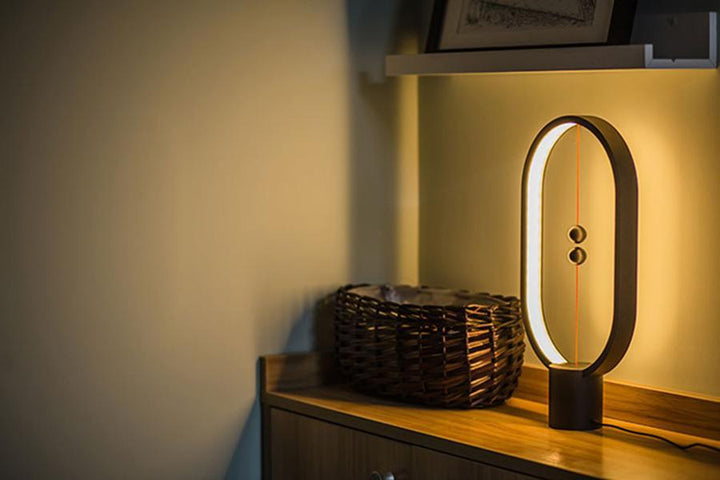Tao - Moderne nordisk magnetisk balanse LED-lampe | Skanto
