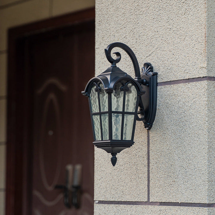Tradisjonell europeisk kvadrilateral vindusformet aluminiums glass 1-lyskilde vegglampe for utendørs patio | Skanto
