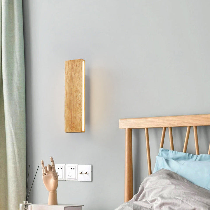 Skanto | OakBeam | Minimalist solid tre LED vegglampe