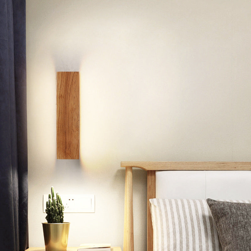 Skanto | OakBeam | Minimalist solid tre LED vegglampe