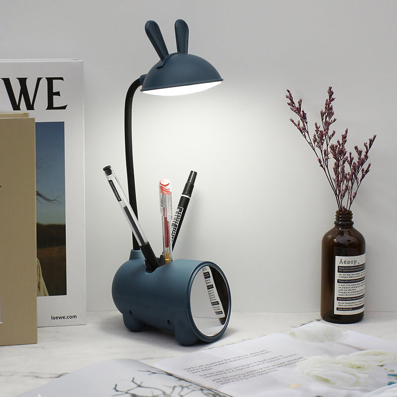 Skanto | Kreativ LED Touch Lampe med Pennholder | USB Lading Funksjon | Skrivebord lampe | Barnerom Dekor