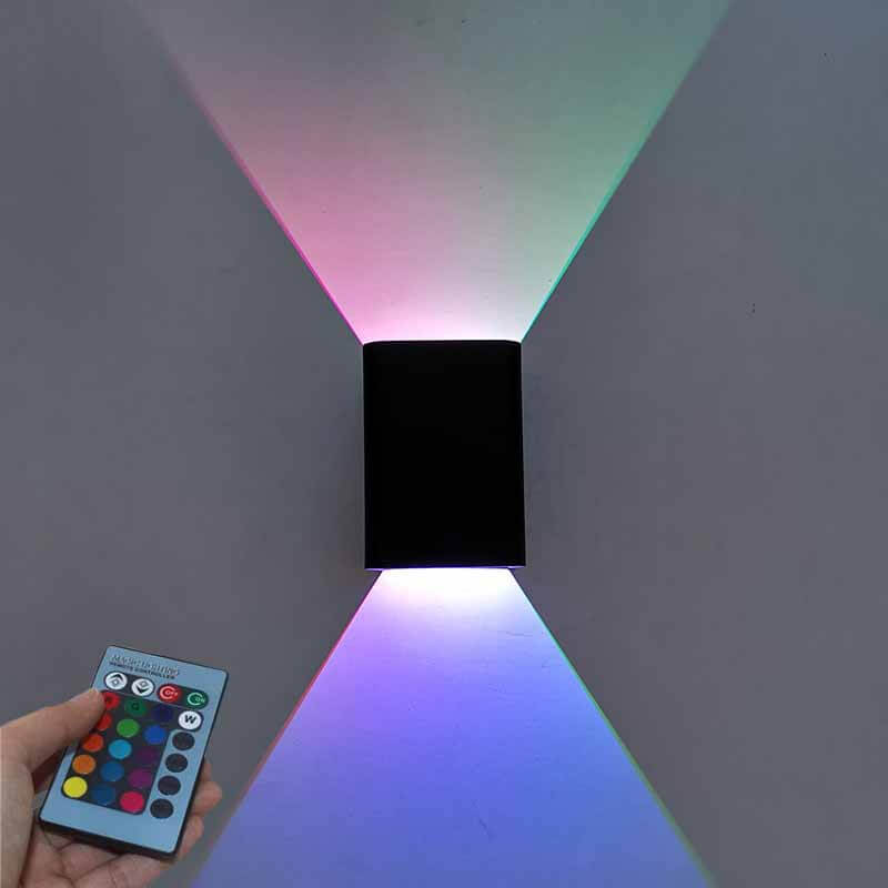 Skanto | Moderne firkantet aluminium LED RGB vegglampe