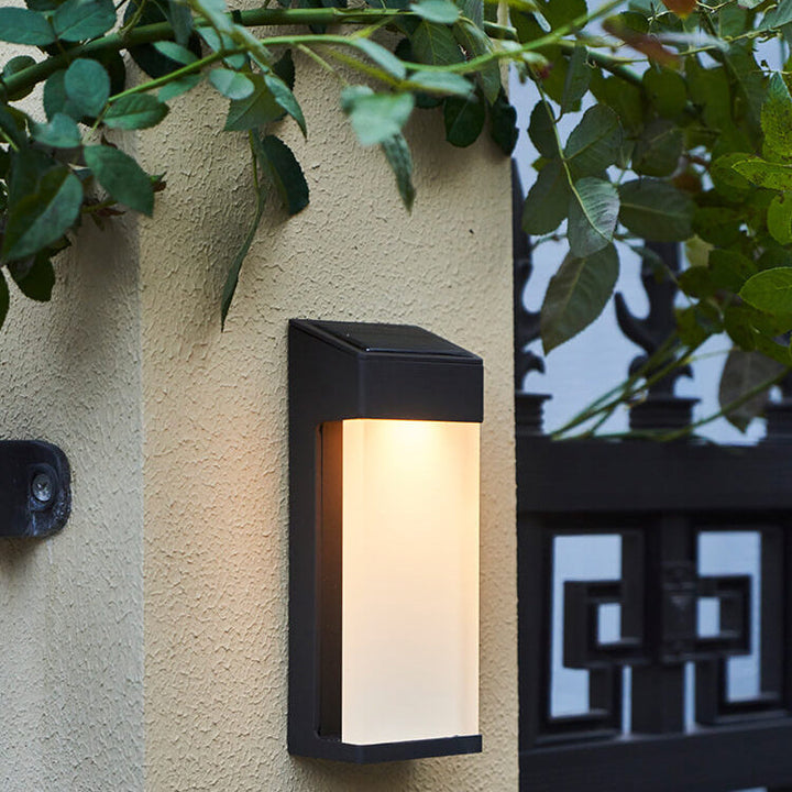 Solar Square Frosted Glass Vanntett Utendørs LED Vegglampe | Skanto