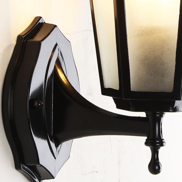 Moderne industriell hexagonal aluminiumsramme frostet glass 1-lykt utendørs vegglampe for hage | Skanto