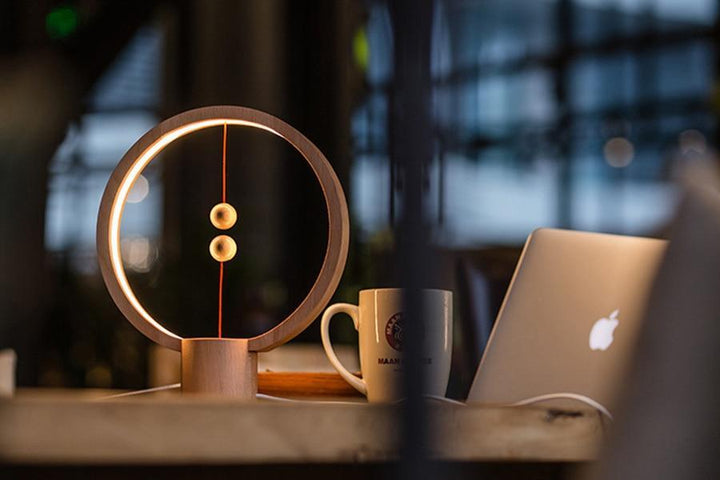 Tao - Moderne nordisk magnetisk balanse LED-lampe | Skanto