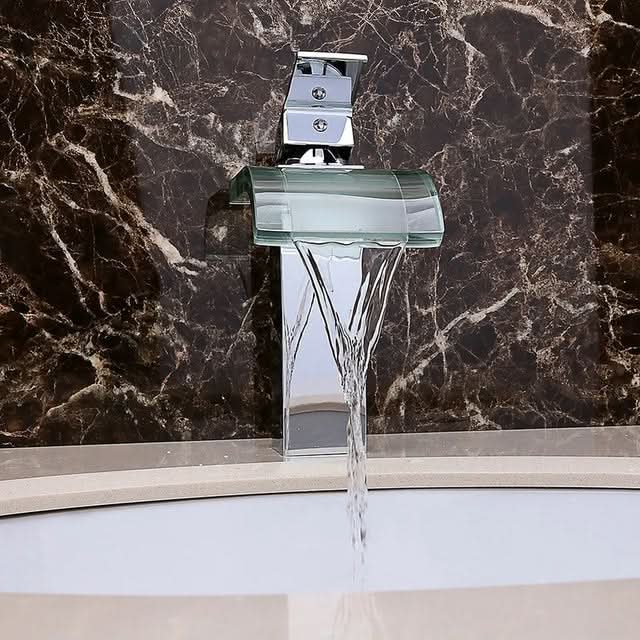 Skanto | AquaCascade Bad Fossen Krane