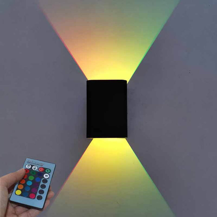 Skanto | Moderne firkantet aluminium LED RGB vegglampe
