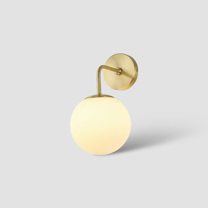 Skanto | SphereLuxe – Skandinavisk Vegglampe med Justerbart Lys