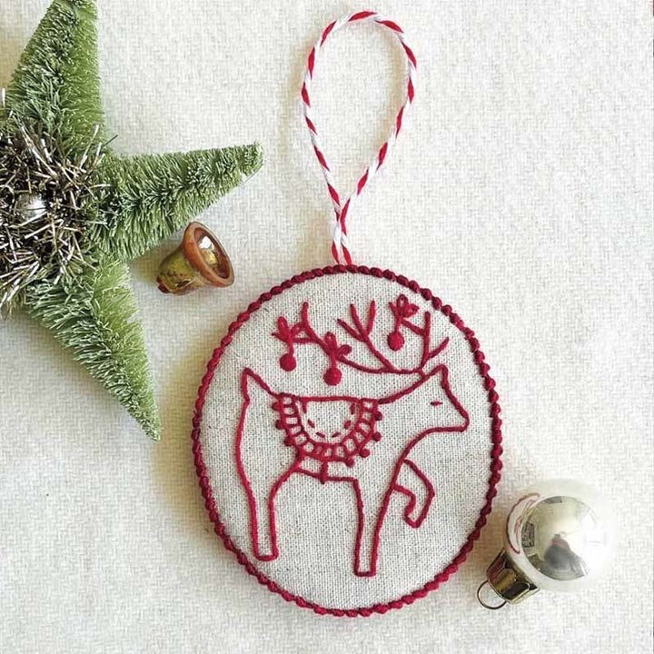 Skanto | CraftJoy – Vakre håndlagde julekuledekorasjoner med enkle hobbysett