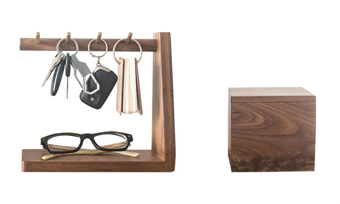 Skanto | Solid Wood Nøkkelorganisator med 6 Nøkkelhaker og Oppbevaringsplattform, Ingen Installasjon Kreves, Egnet for Oppbevaring av Nøkler, Briller, Lommebøker og Mer