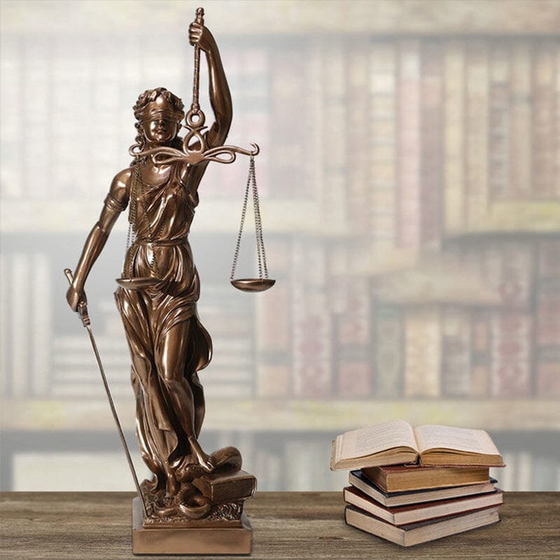 Skanto | Dekorativ statue av Rettferdighetens Gudinne