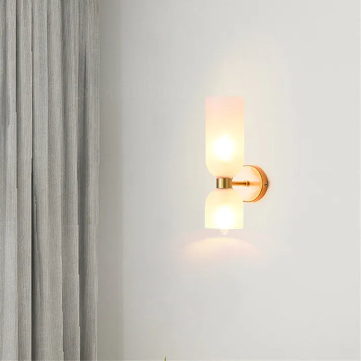 Skanto | Glassvegglampe med LED-teknologi Kombinasjon av eleganse og funksjonalitet