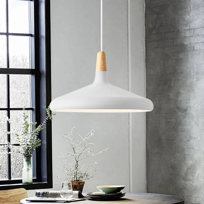 Skanto | Moderne eleganse i form av en stilig konisk pendellampe