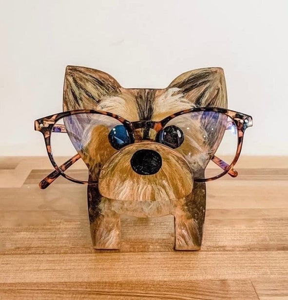 Skanto | 🦉Brillestativ i tre med dyr👓