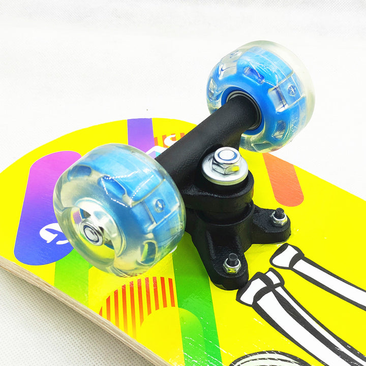 Hai-tema Mini Skateboard Skanto
