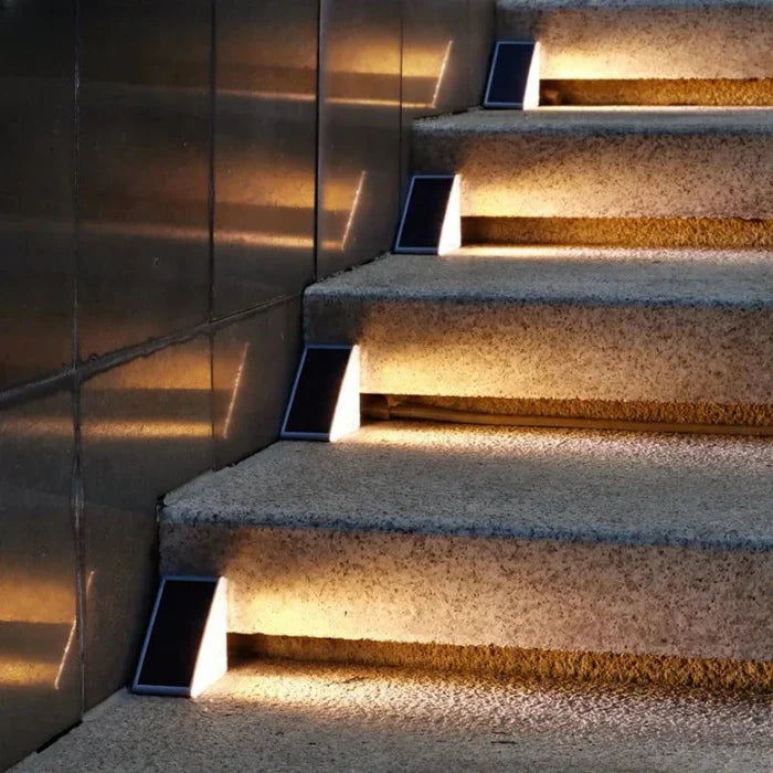 Stilige og moderne LED trappelys - StepBright | Skanto