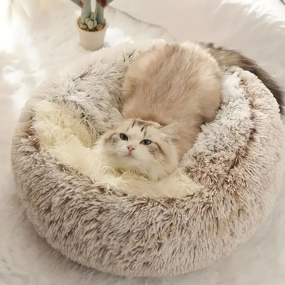Skanto | Rund hette Faux Fur kjæledyr seng