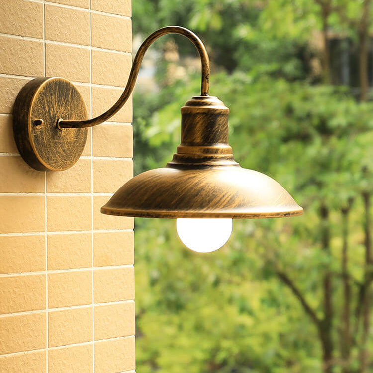 Retro Loft Dome Jern Utendørs Vanntett 1-Lyskilde Buet Arm Vegglampe | Skanto