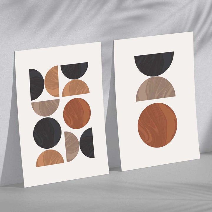 Sett med innrammede kunsttrykk i geometrisk mid-century-stil i svart og oransje (sett med 2)
