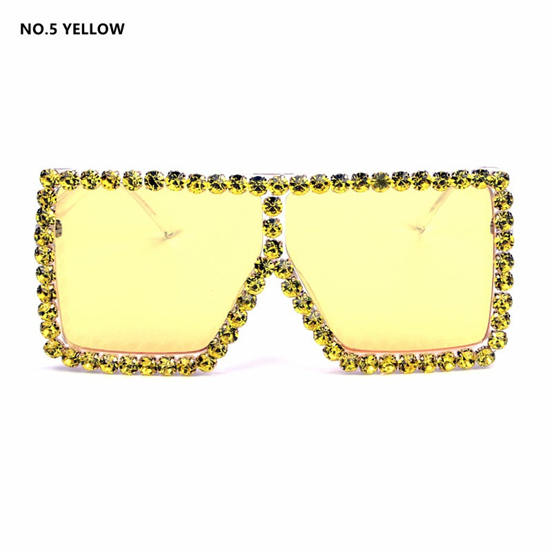 Damer oversized solbrille med glitrende krystallramme Skanto