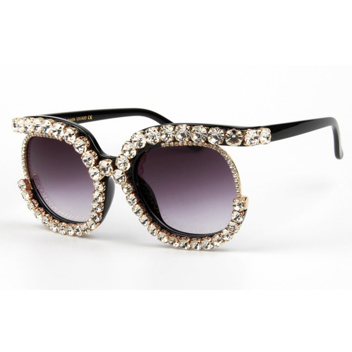 Dame stilige Oversize-solbriller med glitrende strass-applikasjoner Skanto