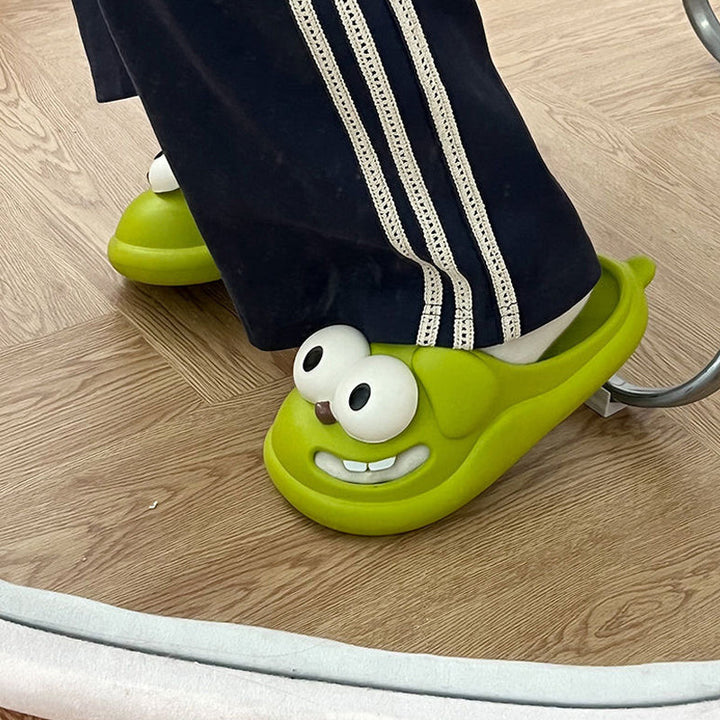 Skanto | Big Eye Dog Slipper