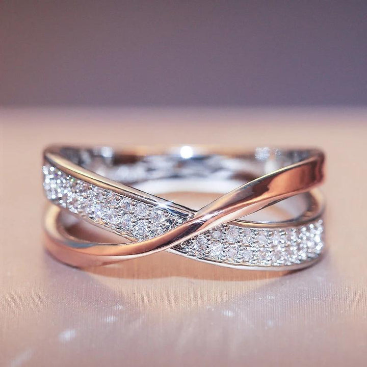 Skanto | X Form Krysset Ring for Kvinner