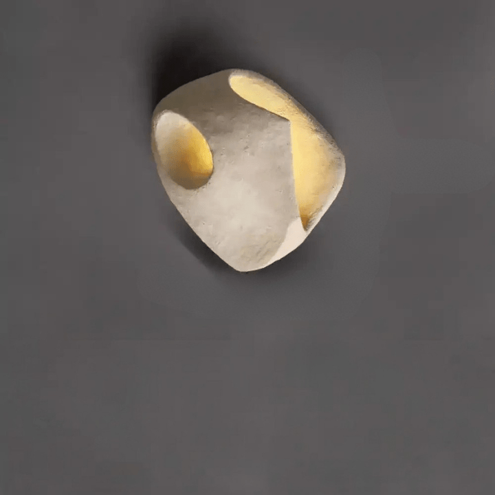 Skanto | Minimalistisk Vegglampe med Wabi-Sabi Estetikk