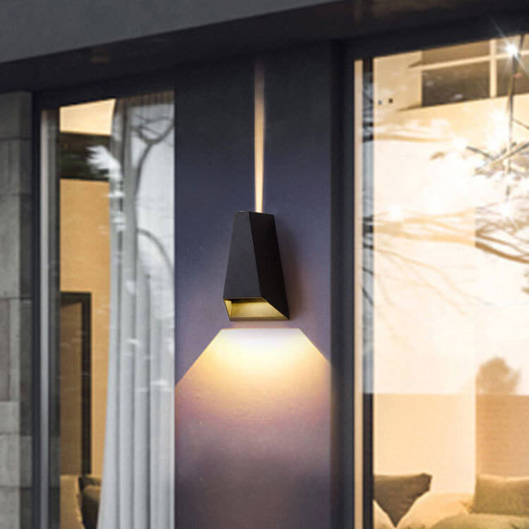 Moderne Kreativ Trapezform Opp og Ned Opplyst LED Utendørs Vegglampe | Skanto