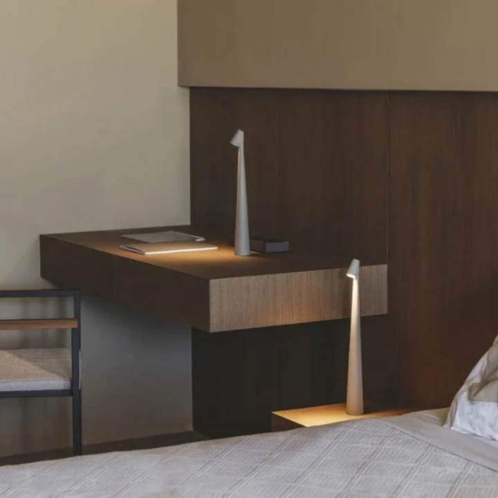 Skanto | Trådlampet Skandinavisk Minimalistisk LED Bordlampe