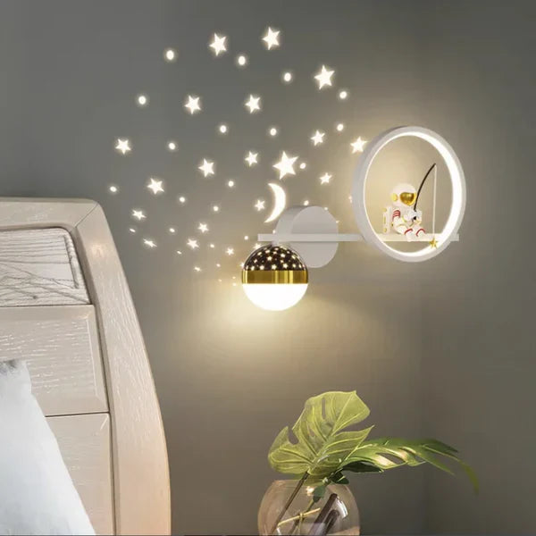 Vegglampe for barnerom - GlowNest | Skanto
