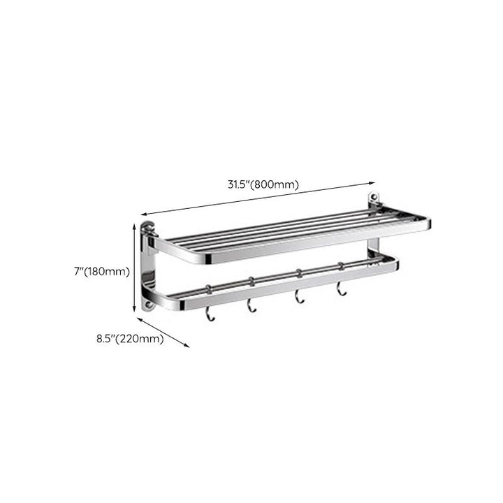 Moderne baderomstilbehørssett i polert krom laget av rustfritt stål med baderomshylle/håndklestativ