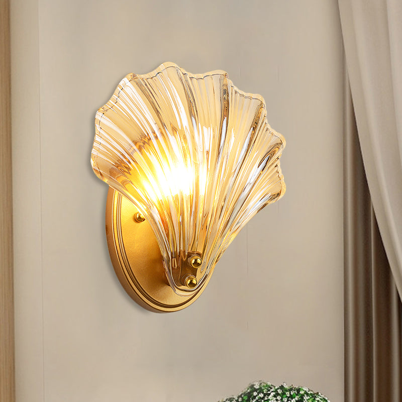 Single Scalloped Shell Vegglampe Landstil Svart/Gull Ribbet Glass Vegglys Armatur | Skanto