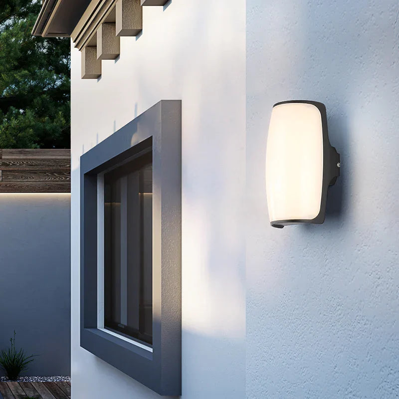 Vanntett LED Vegglampe for Utendørs – Energieffektiv Belysning for Hage og Terrase | Skanto